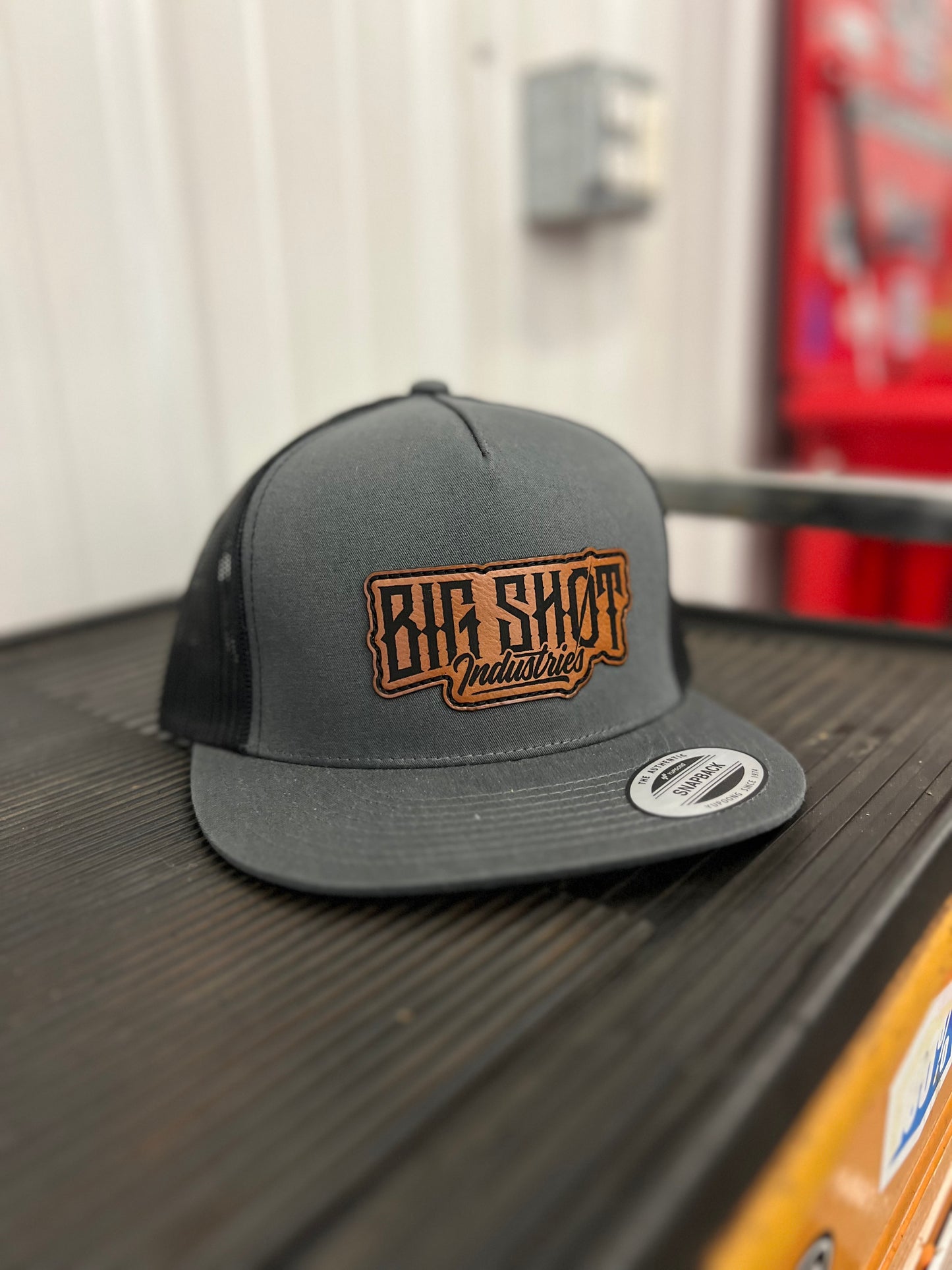 LEATHER LOGO HAT